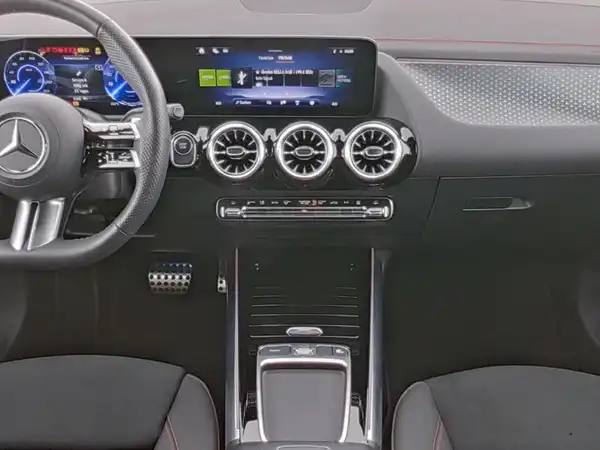 MERCEDES-BENZ EQA 350 4M (6/10)
