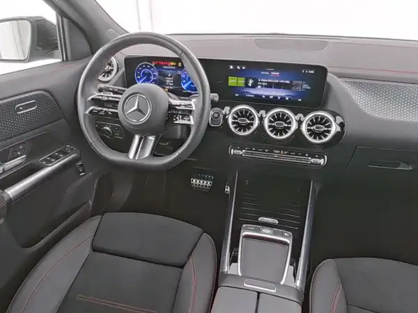 MERCEDES-BENZ EQA 350 4M (7/10)