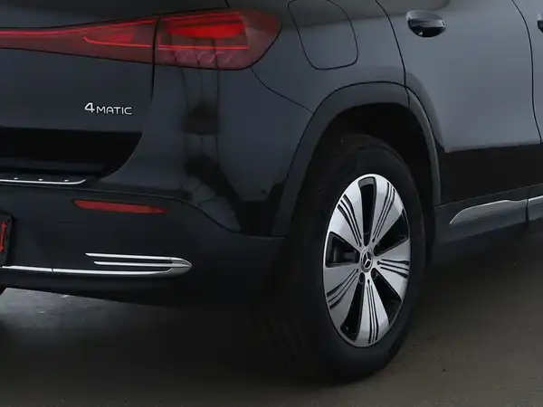 MERCEDES-BENZ EQA 300 4M (5/11)