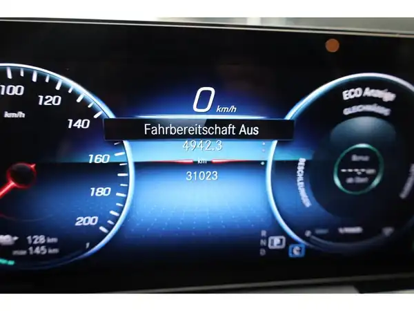 MERCEDES-BENZ EQA 250 (11/25)