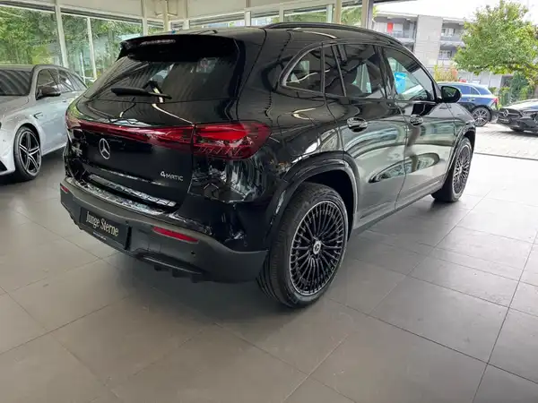 MERCEDES-BENZ EQA 300 4M (5/24)
