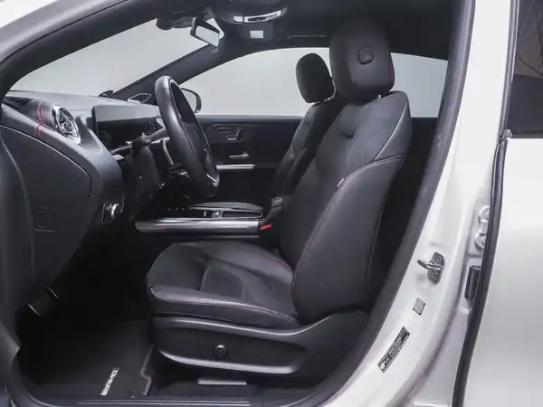 MERCEDES-BENZ EQA 300 4M (2/10)
