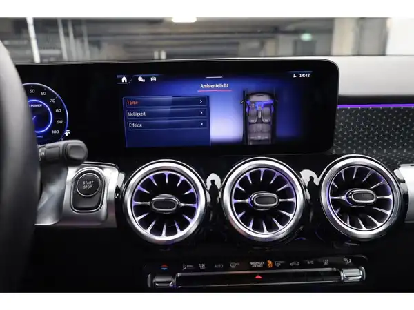 MERCEDES-BENZ EQB 250+ (20/25)