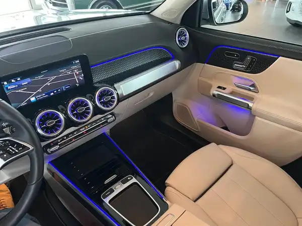 MERCEDES-BENZ EQB 350 4M (20/24)
