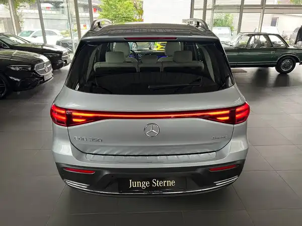 MERCEDES-BENZ EQB 350 4M (7/24)