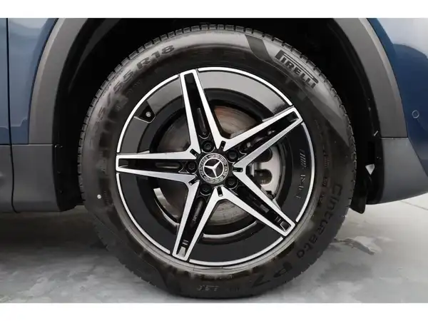MERCEDES-BENZ EQB 300 4M (27/28)