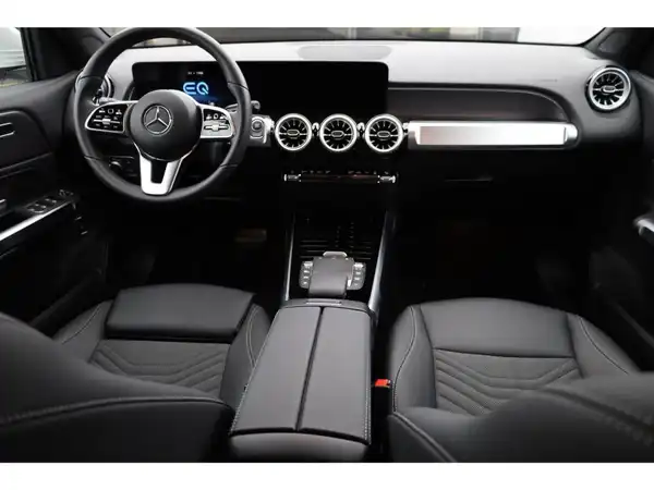 MERCEDES-BENZ EQB 300 4M (20/24)