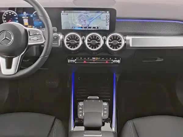 MERCEDES-BENZ EQB 300 4M (6/10)