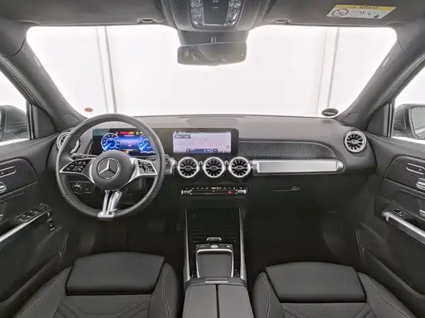 MERCEDES-BENZ EQB 300 4M (7/9)