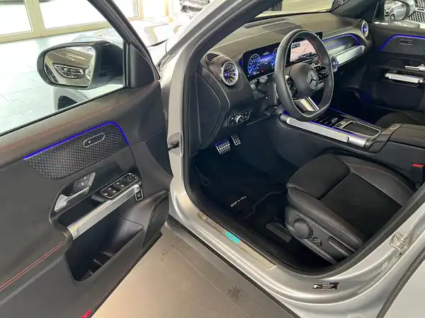 MERCEDES-BENZ EQB 350 4M (11/23)