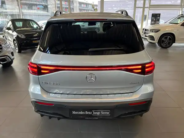 MERCEDES-BENZ EQB 350 4M (5/23)