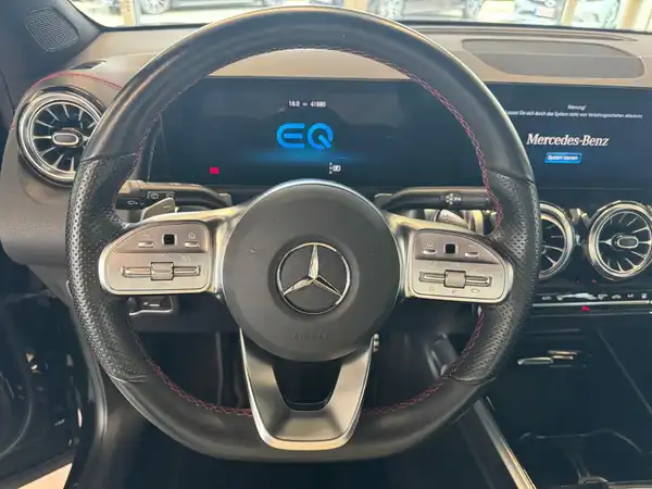 MERCEDES-BENZ EQB 250 (17/21)