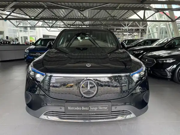 MERCEDES-BENZ EQB 350 4M (7/20)
