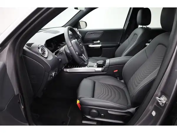 MERCEDES-BENZ EQB 250 (17/24)