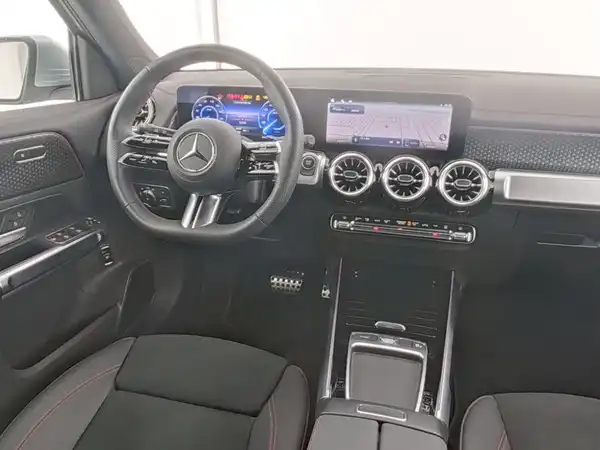 MERCEDES-BENZ EQB 300 4M (7/10)