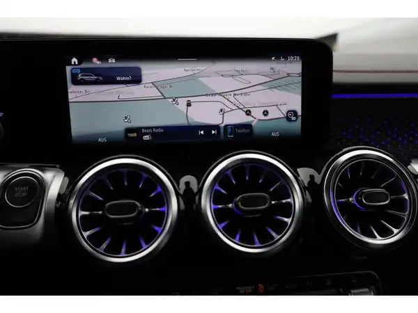 MERCEDES-BENZ EQB 300 4M (18/25)