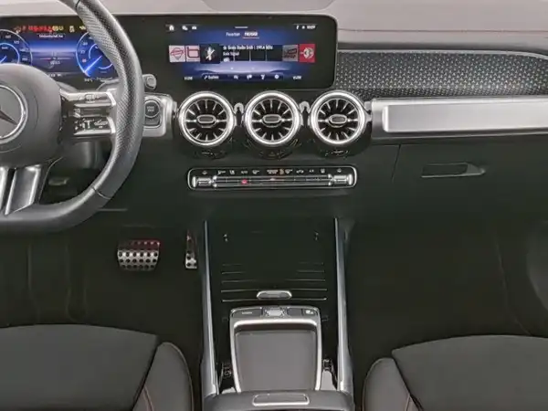 MERCEDES-BENZ EQB 300 4M (4/9)
