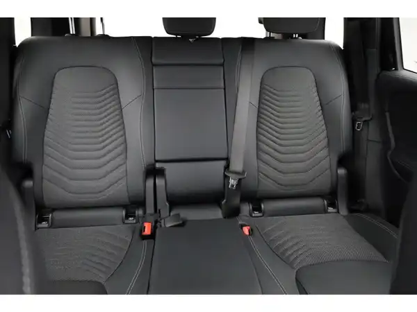 MERCEDES-BENZ EQB 300 4M (17/19)