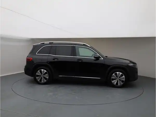 MERCEDES-BENZ EQB 300 4M (6/19)