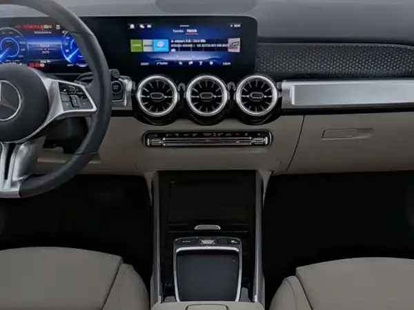 MERCEDES-BENZ EQB 350 4M (6/10)