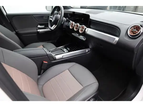 MERCEDES-BENZ EQB 300 4M (19/25)
