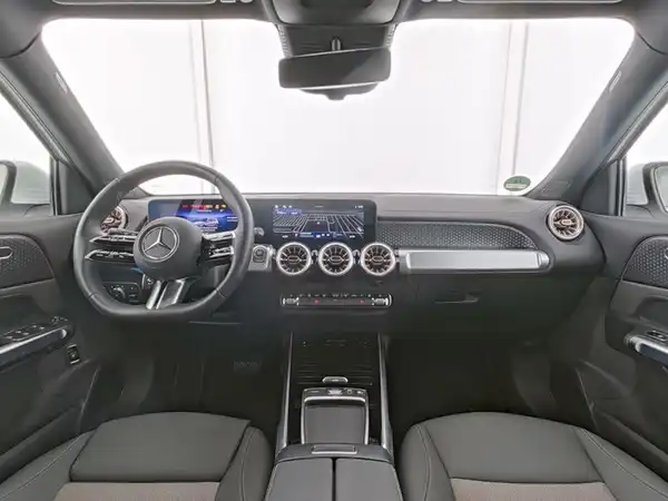 MERCEDES-BENZ EQB 300 4M (8/10)
