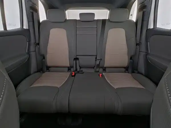 MERCEDES-BENZ EQB 300 4M (9/10)