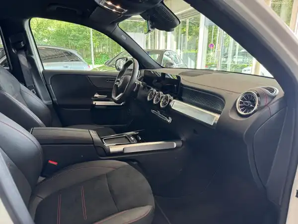 MERCEDES-BENZ EQB 300 4M (15/23)
