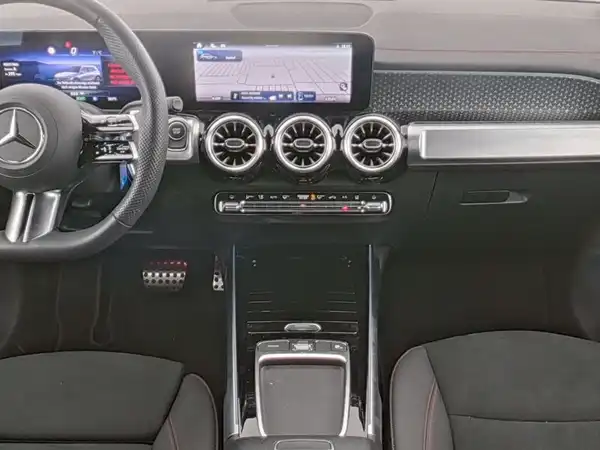 MERCEDES-BENZ EQB 300 4M (5/10)