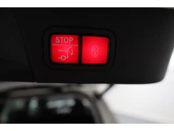 MERCEDES-BENZ EQB 300 4M (22/27)
