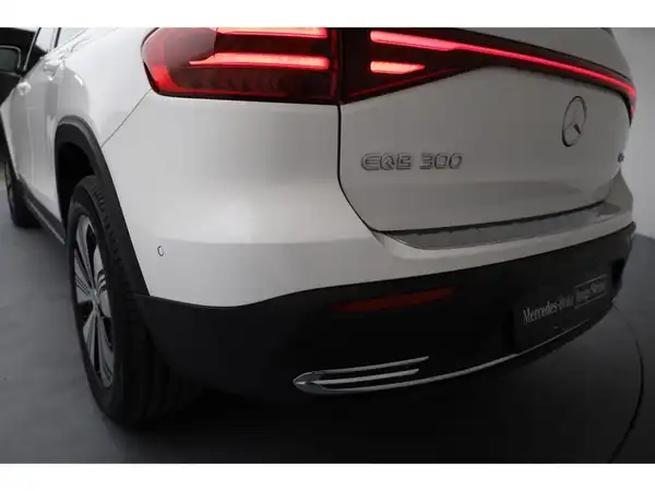 MERCEDES-BENZ EQB 300 4M (27/27)