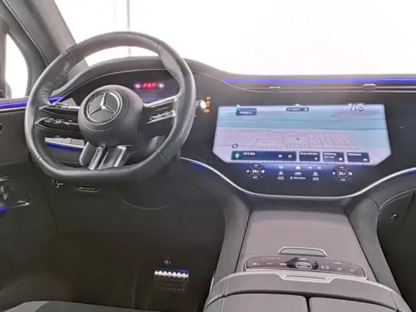 MERCEDES-BENZ EQE 300 SUV (7/10)