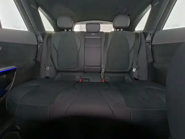 MERCEDES-BENZ EQE 300 SUV (10/10)