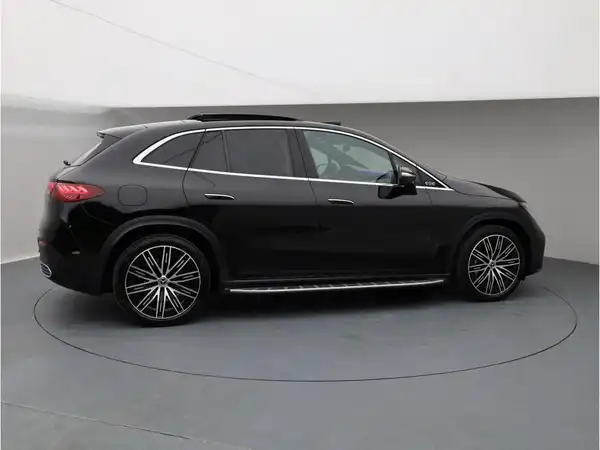 MERCEDES-BENZ EQE 300 SUV (7/27)