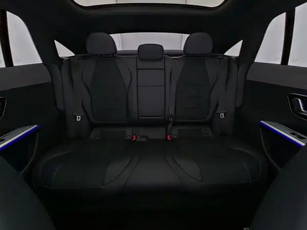 MERCEDES-BENZ EQE 350 4M (9/10)