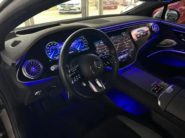 MERCEDES-BENZ EQS 53 4M+ AMG (14/30)