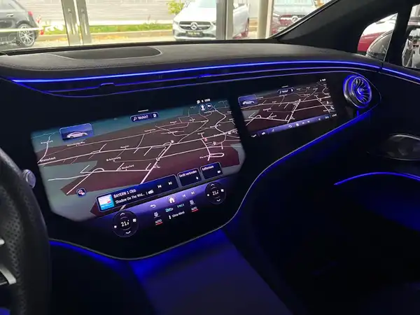 MERCEDES-BENZ EQS 53 4M+ AMG (26/30)