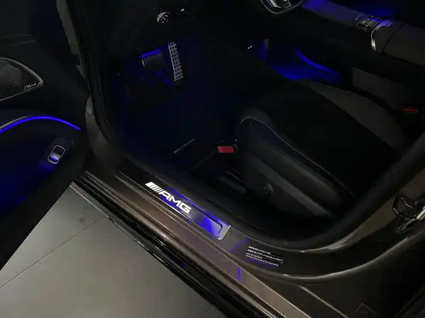 MERCEDES-BENZ EQS 53 4M+ AMG (29/30)