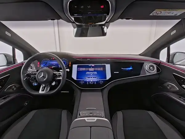 MERCEDES-BENZ EQS 53 4M+ AMG (5/9)