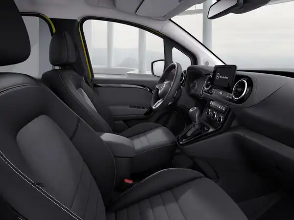 MERCEDES-BENZ EQT 200 (8/11)
