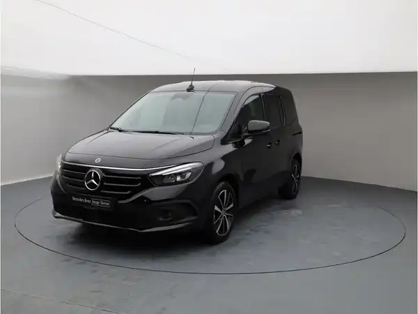 MERCEDES-BENZ EQT 200 (3/25)