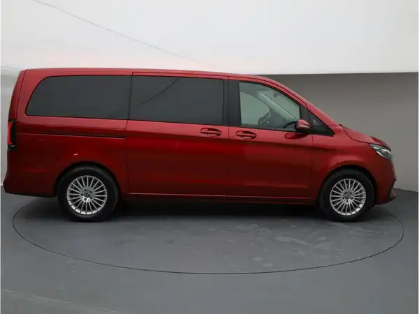 MERCEDES-BENZ EQV 300 L (7/25)