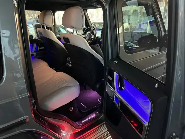 MERCEDES-BENZ AMG G 63 (12/29)