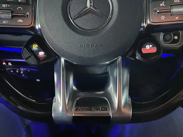 MERCEDES-BENZ AMG G 63 (24/29)