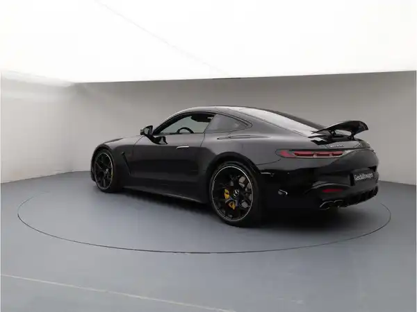 MERCEDES-BENZ AMG GT 63 4MATIC+ (4/23)
