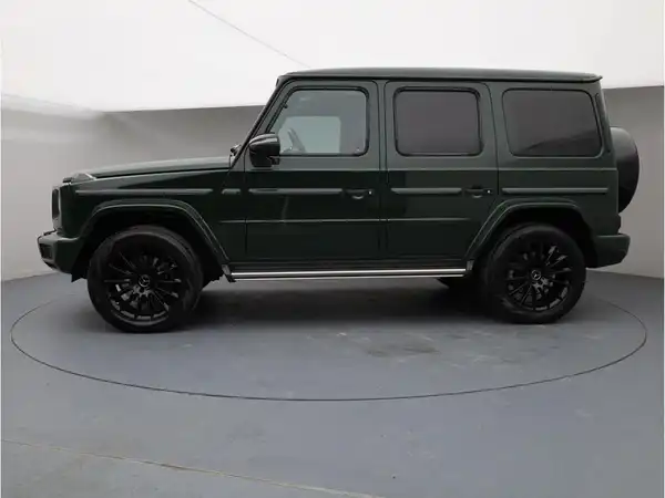 MERCEDES-BENZ G 400 d (2/26)