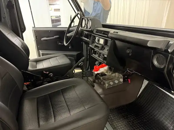 MERCEDES-BENZ G 250GD Wolf (26/27)