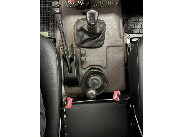 MERCEDES-BENZ G 250GD Wolf (8/27)