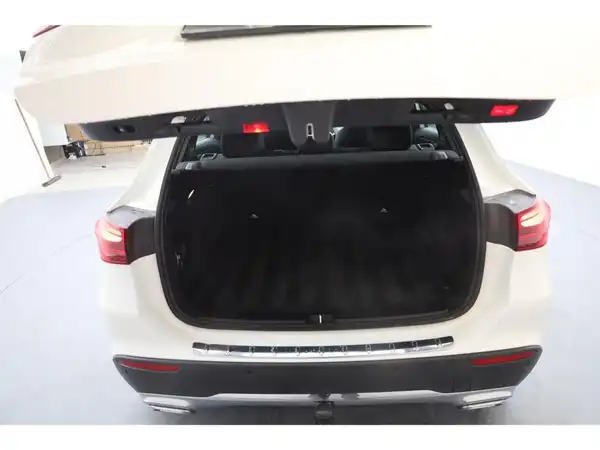 MERCEDES-BENZ GLA 220 4M (22/23)
