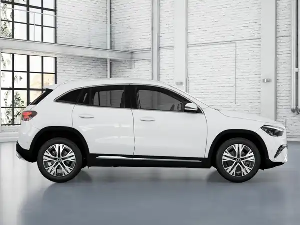 MERCEDES-BENZ GLA 200 (3/11)